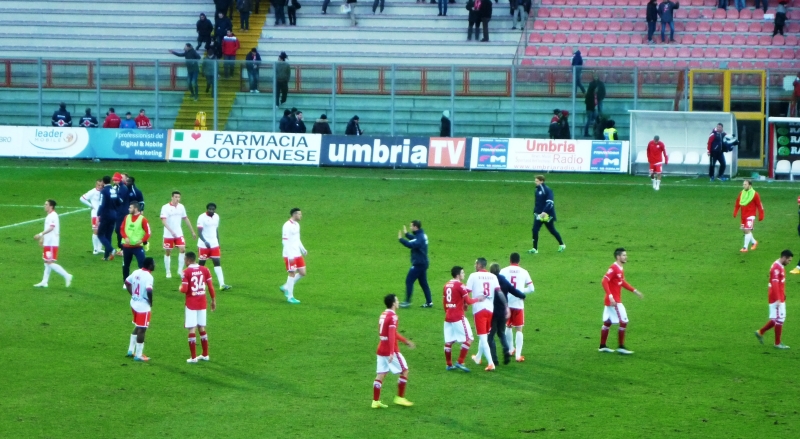 Futebol no JC: Bari 4 x 1 Modena, Série B Itália, 17ª Rodada